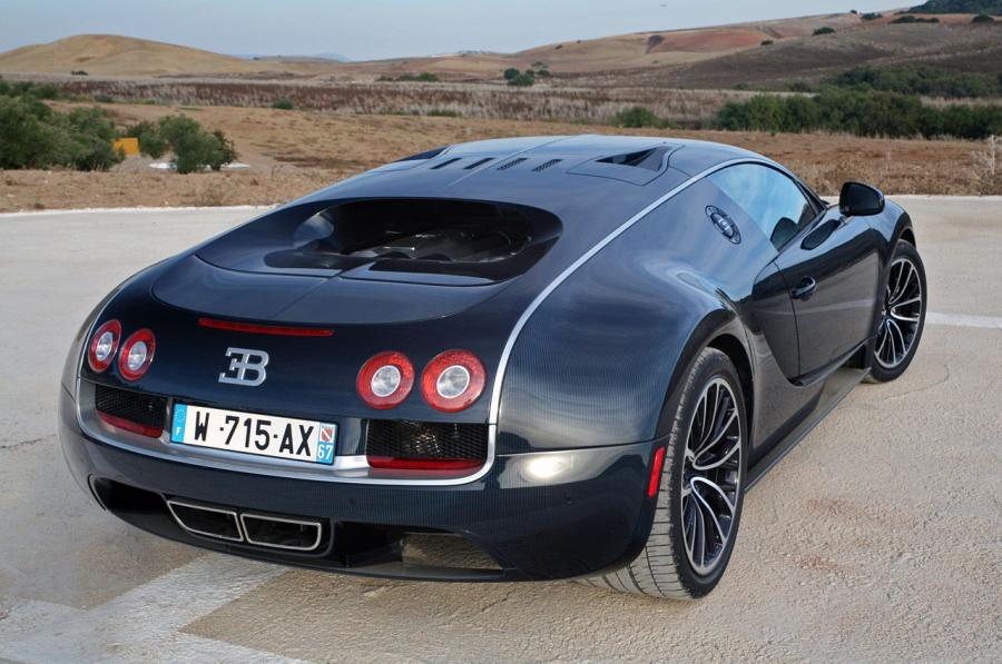  Bugatti Veyron 16.4 Super Sport 2011 года  (фото 10 из 43)